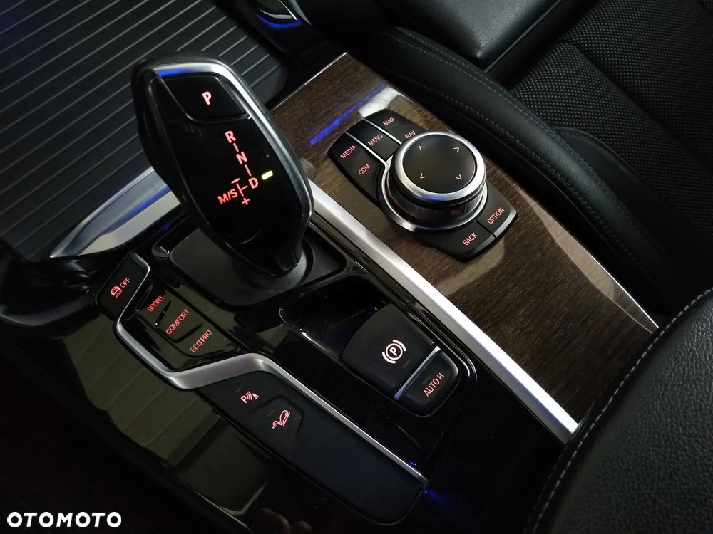 BMW X4 xDrive20d xLine sport - 4