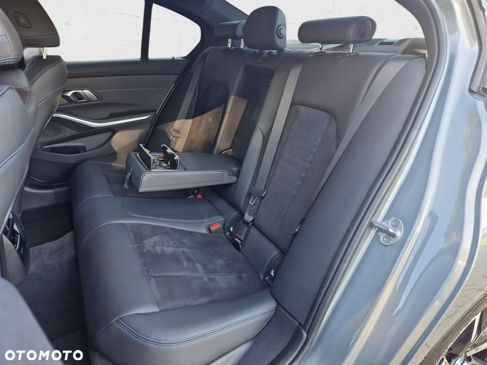 BMW Seria 3 - 14