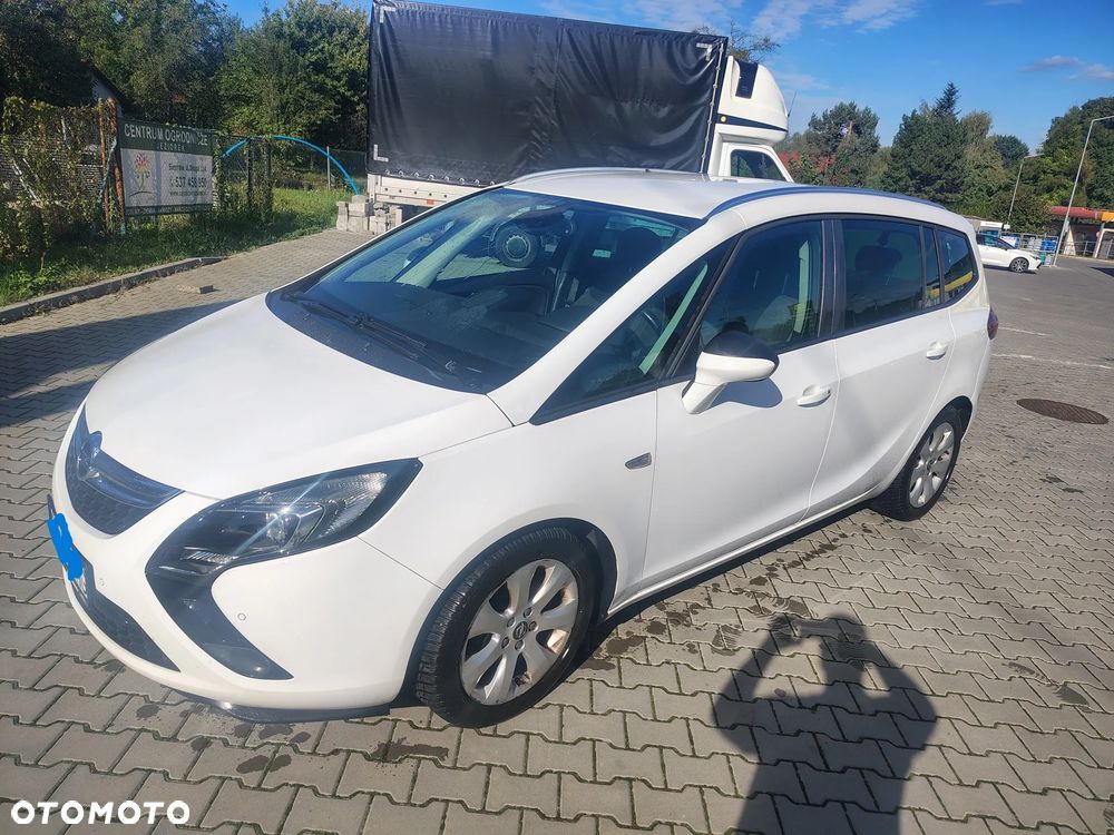 Opel Zafira - 12
