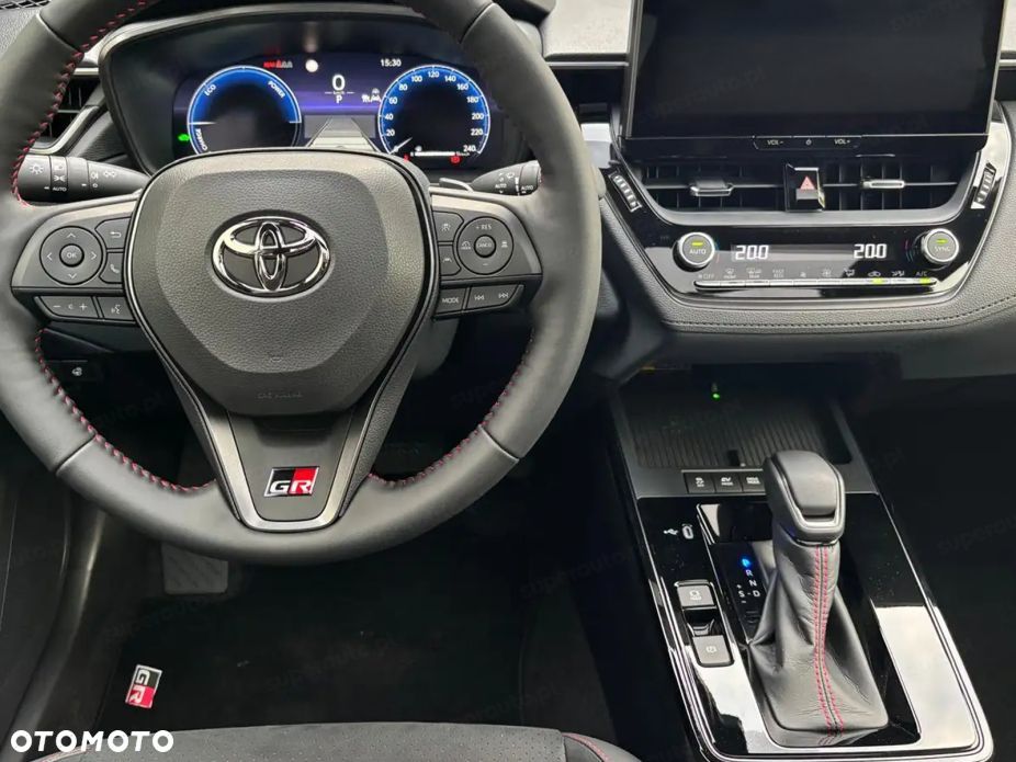 Toyota Corolla Cross - 8