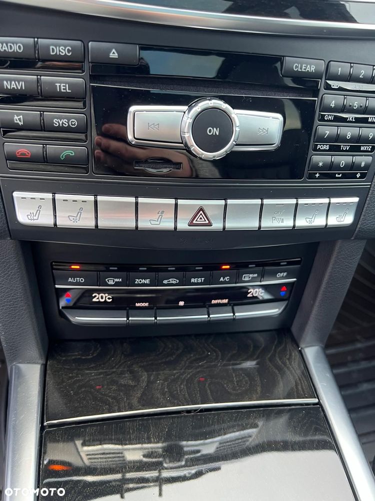 Mercedes-Benz Klasa E 300 BlueTec Hybrid - 13