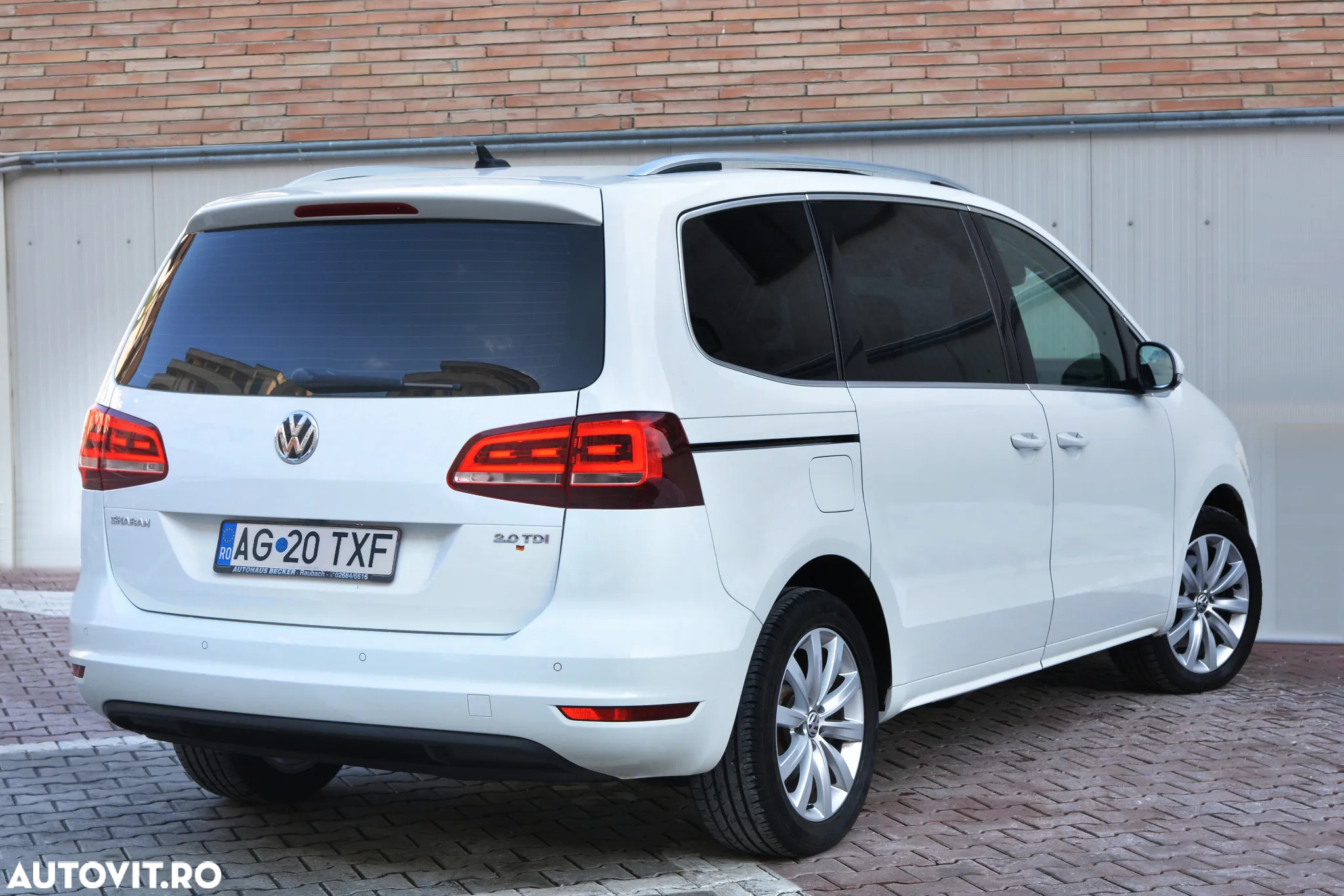 Volkswagen Sharan 2.0 TDI DSG (BlueMotion Technology) Highline - 5