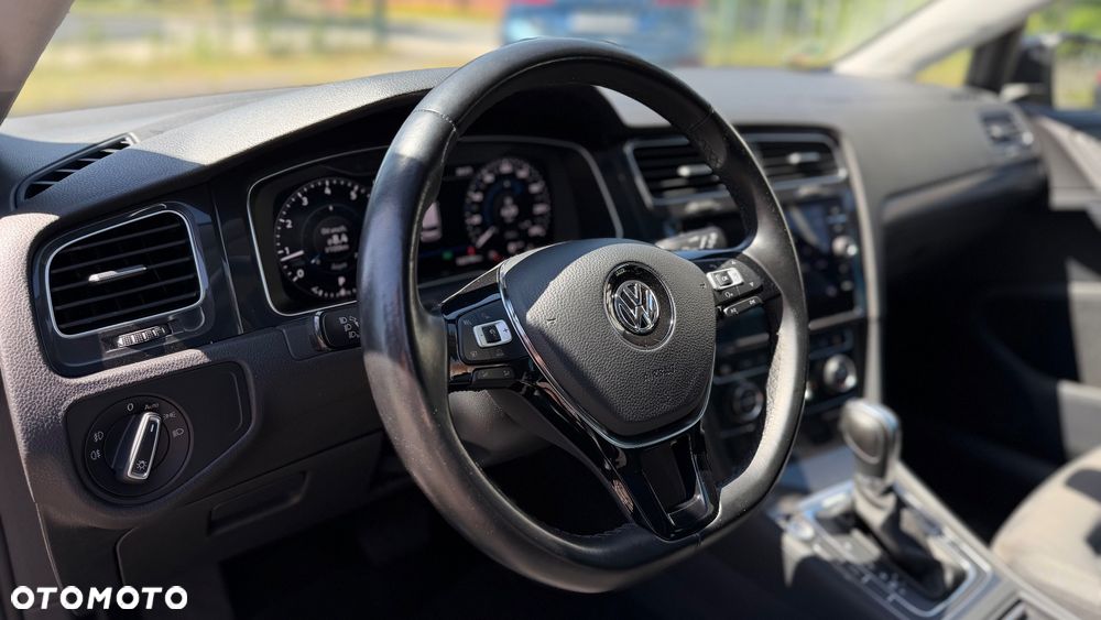 Volkswagen Golf 1.4 TSI (BlueMotion Technology) DSG Highline - 29