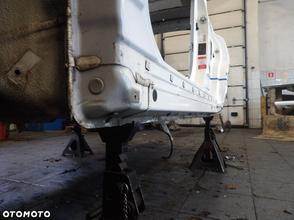 SSANGYONG TIVOLI GRAND PRÓG LEWY WAA - 2