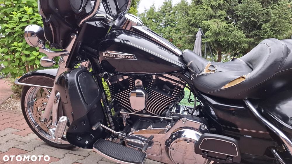 Harley-Davidson Touring Electra Glide - 18