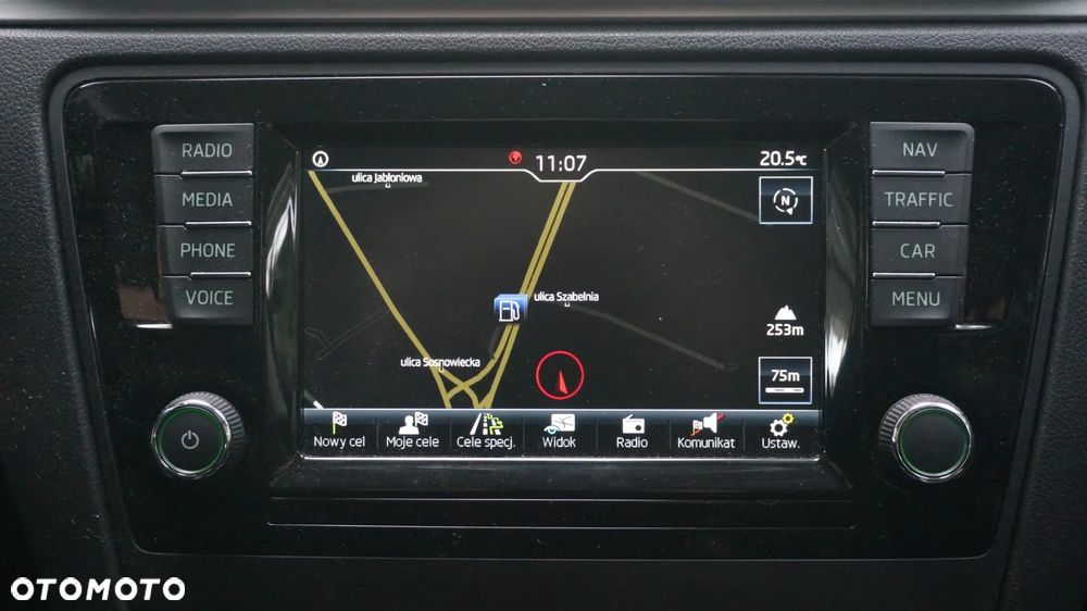 Skoda RAPID 1.0 TSI Style - 16