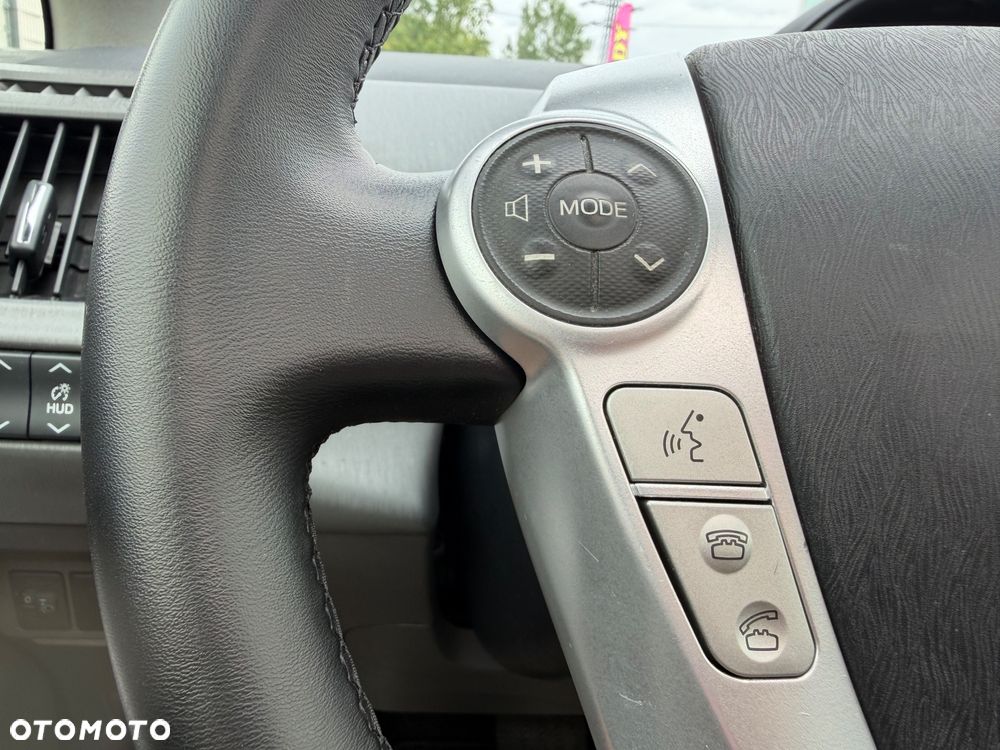 Toyota Prius+ (Hybrid) Comfort - 17