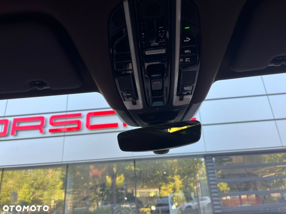 Porsche Cayenne Platinum Edition - 29