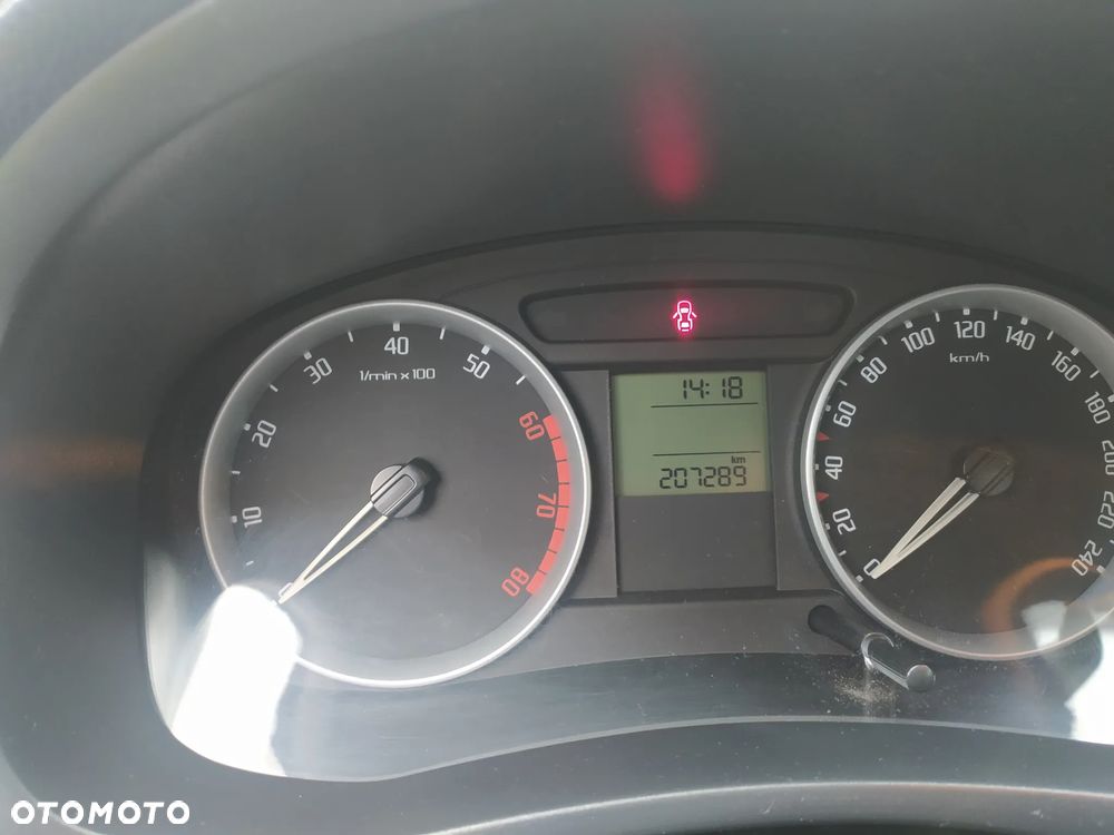 Skoda Roomster 1.4 16V - 9