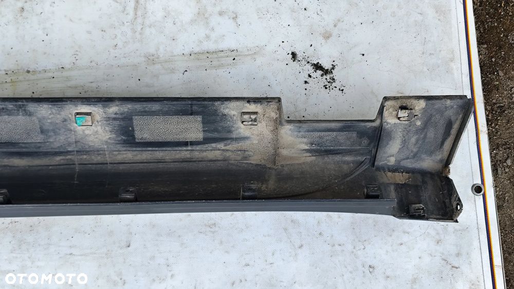PRÓG PRAWY LISTWA PROGOWA PRAWA HYUNDAI TUCSON III 2015- 87754D7000 - 9