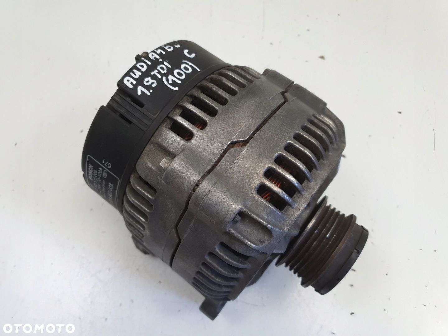 Audi A4 B5 1.9 TDI ALTERNATOR 0123515003 028903028 120A - 1