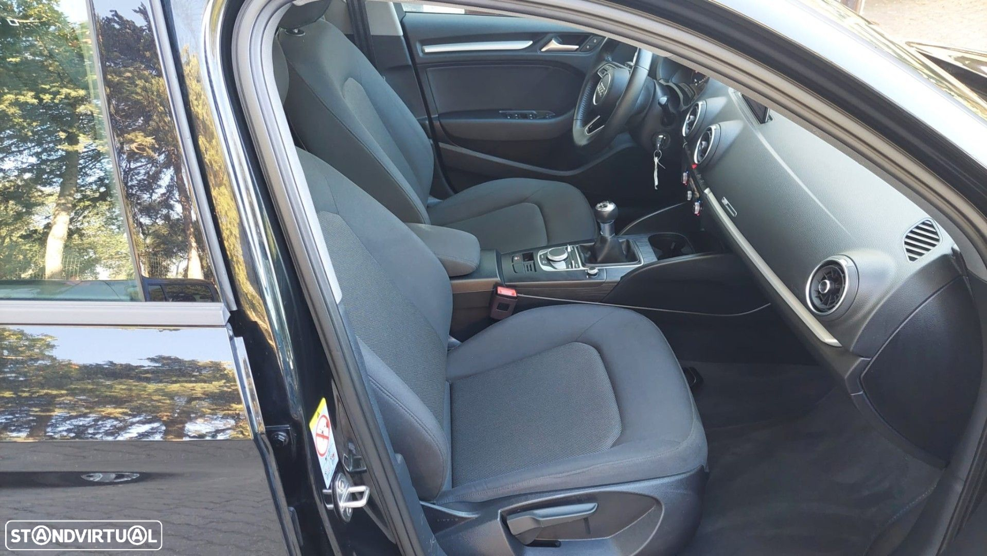 Audi A3 Limousine 30 TDI Design - 12