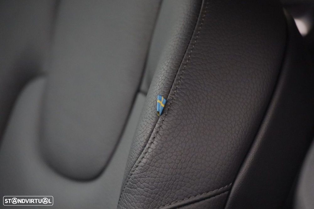 Volvo V60 2.0 T6 AWD TE Plus Dark - 12