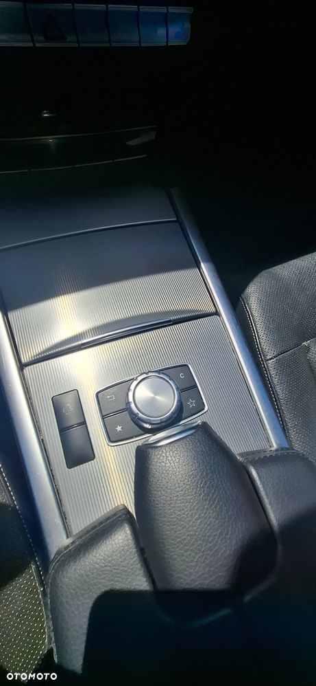 Mercedes-Benz Klasa E 250 CDI DPF BlueEFFICIENCY 7G-TRONIC Avantgarde - 12