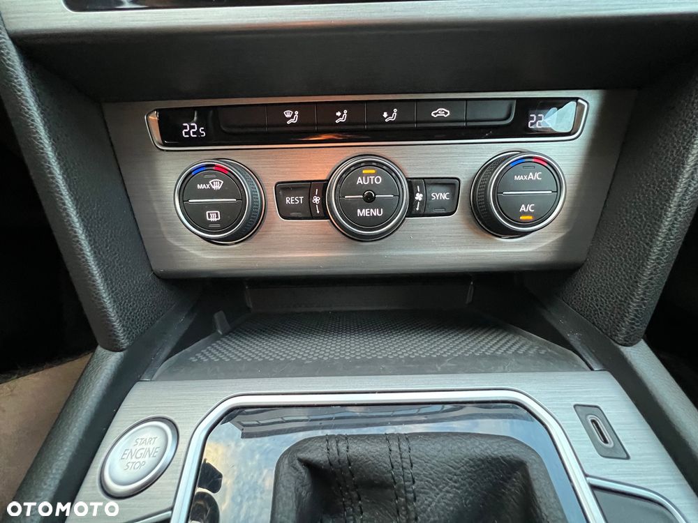 Volkswagen Passat 1.5 TSI EVO Essence DSG - 33