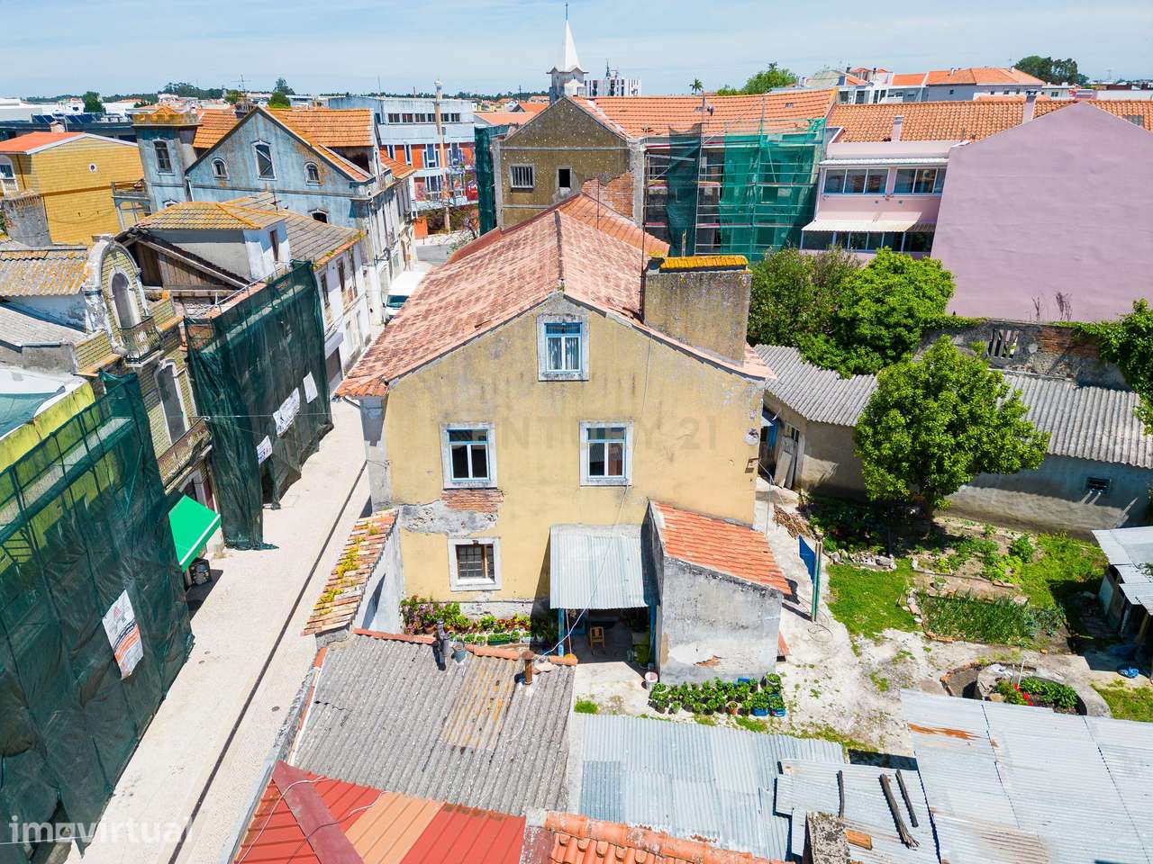 Edifício Espaçoso em Marinha Grande - Oportunidade Única! - Grande imagem: 5/19