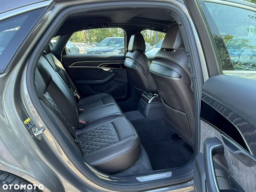 Audi A8 - 14