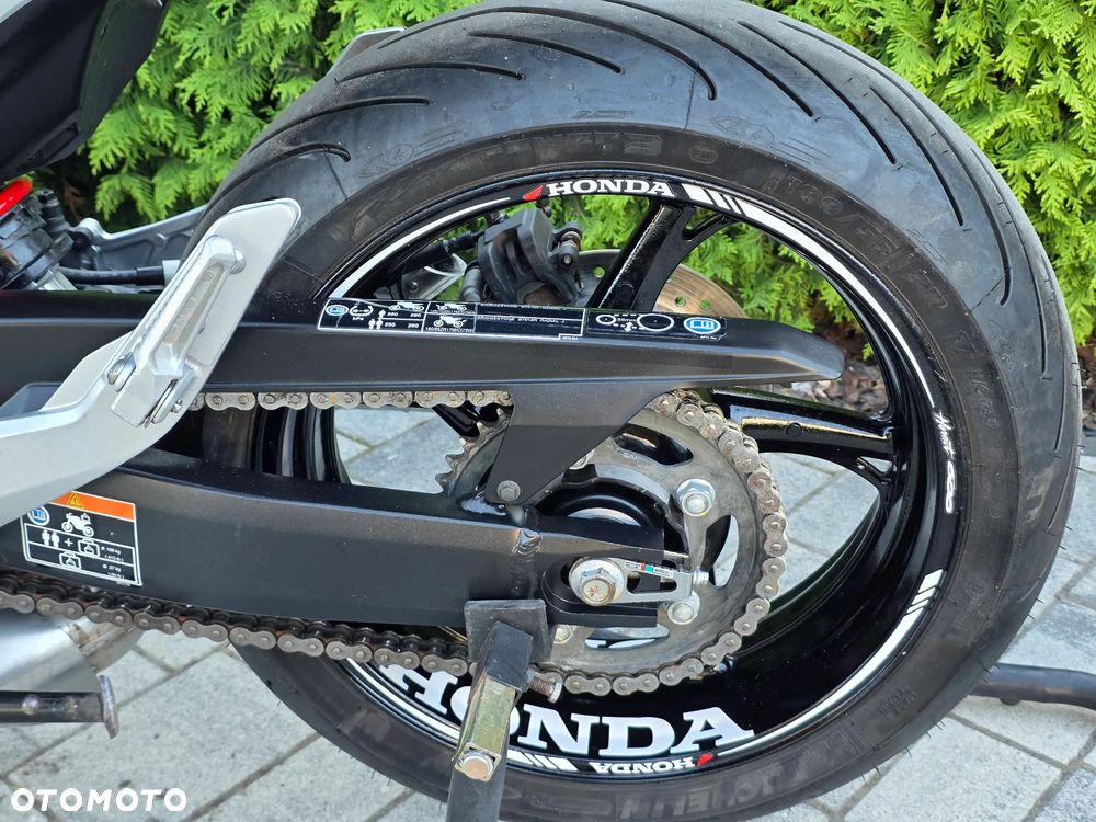 Honda Hornet - 26