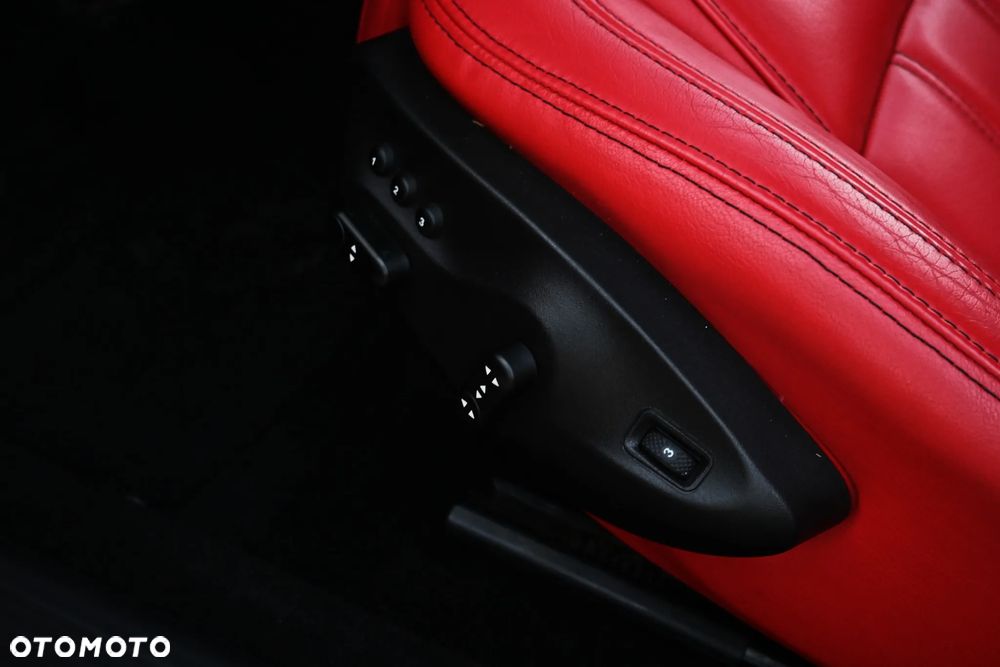 Maserati GranTurismo S Automatik - 29