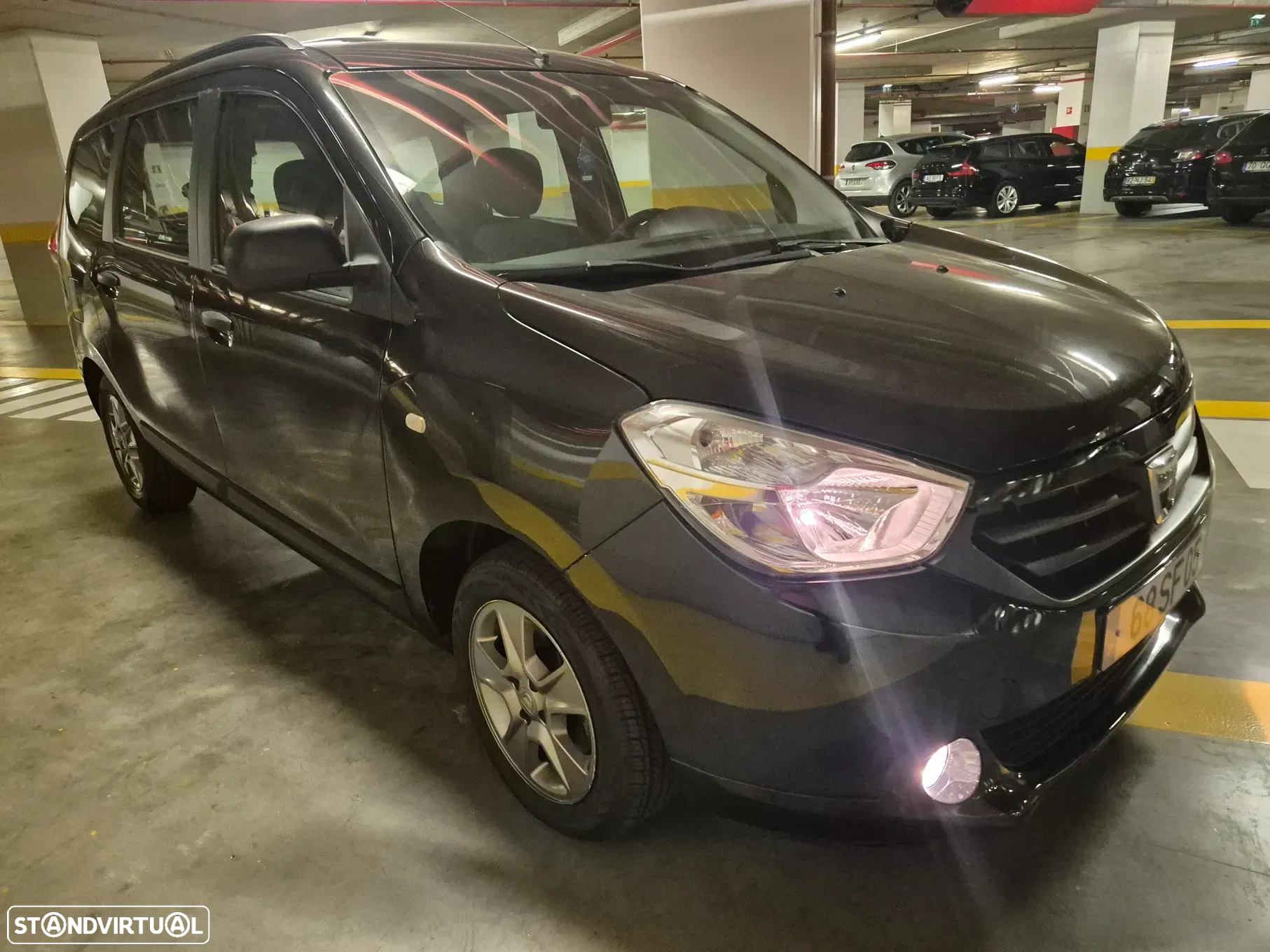Dacia Lodgy 1.2 TCe Confort 7L - 8