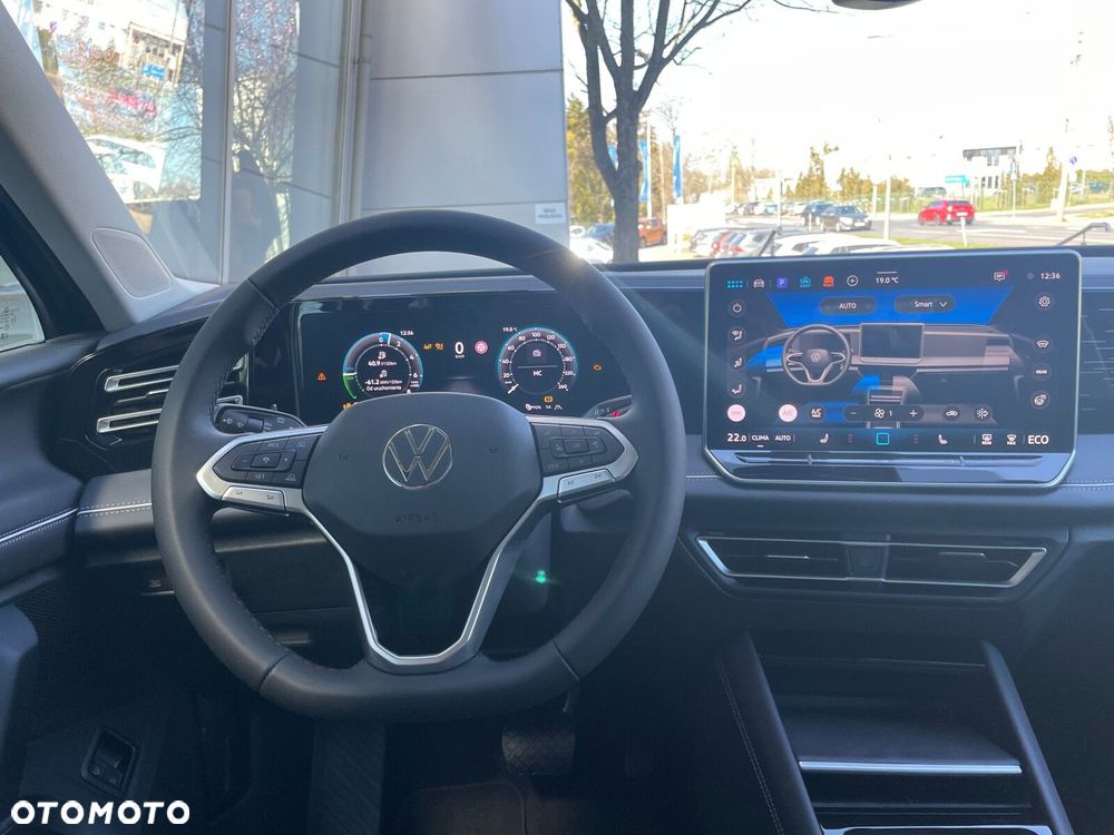 Volkswagen Tiguan - 10