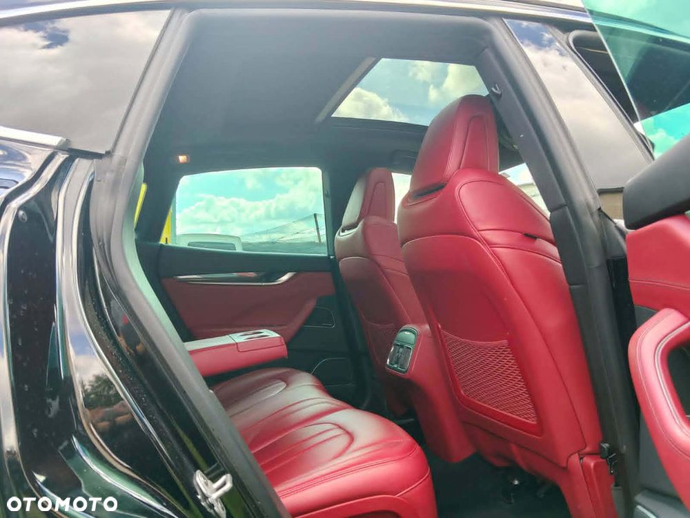 Maserati Levante Q4 - 10