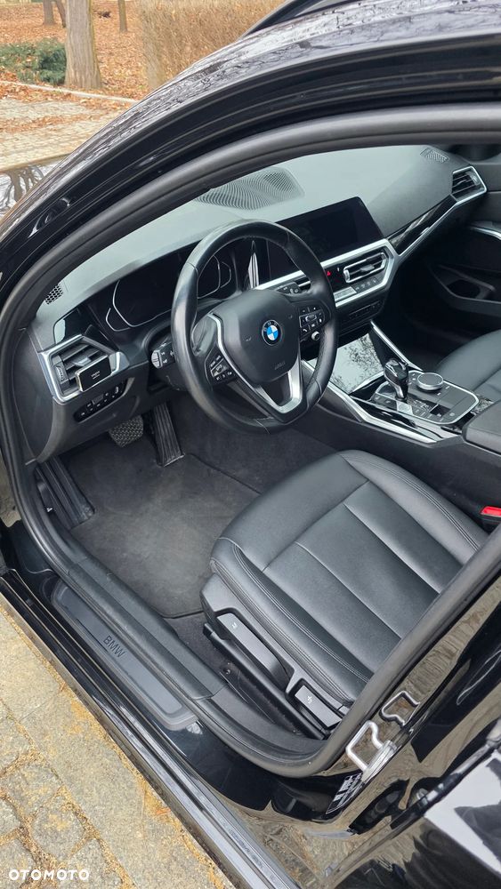 BMW Seria 3 318d Business Edition - 22