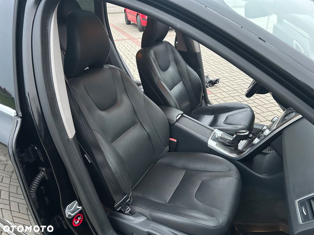 Volvo XC 60 - 16