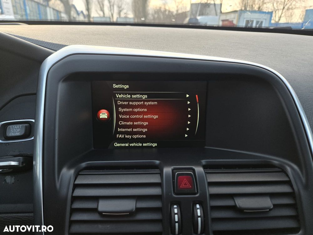 Volvo XC 60 D4 VEA Start-Stop R-Design - 13