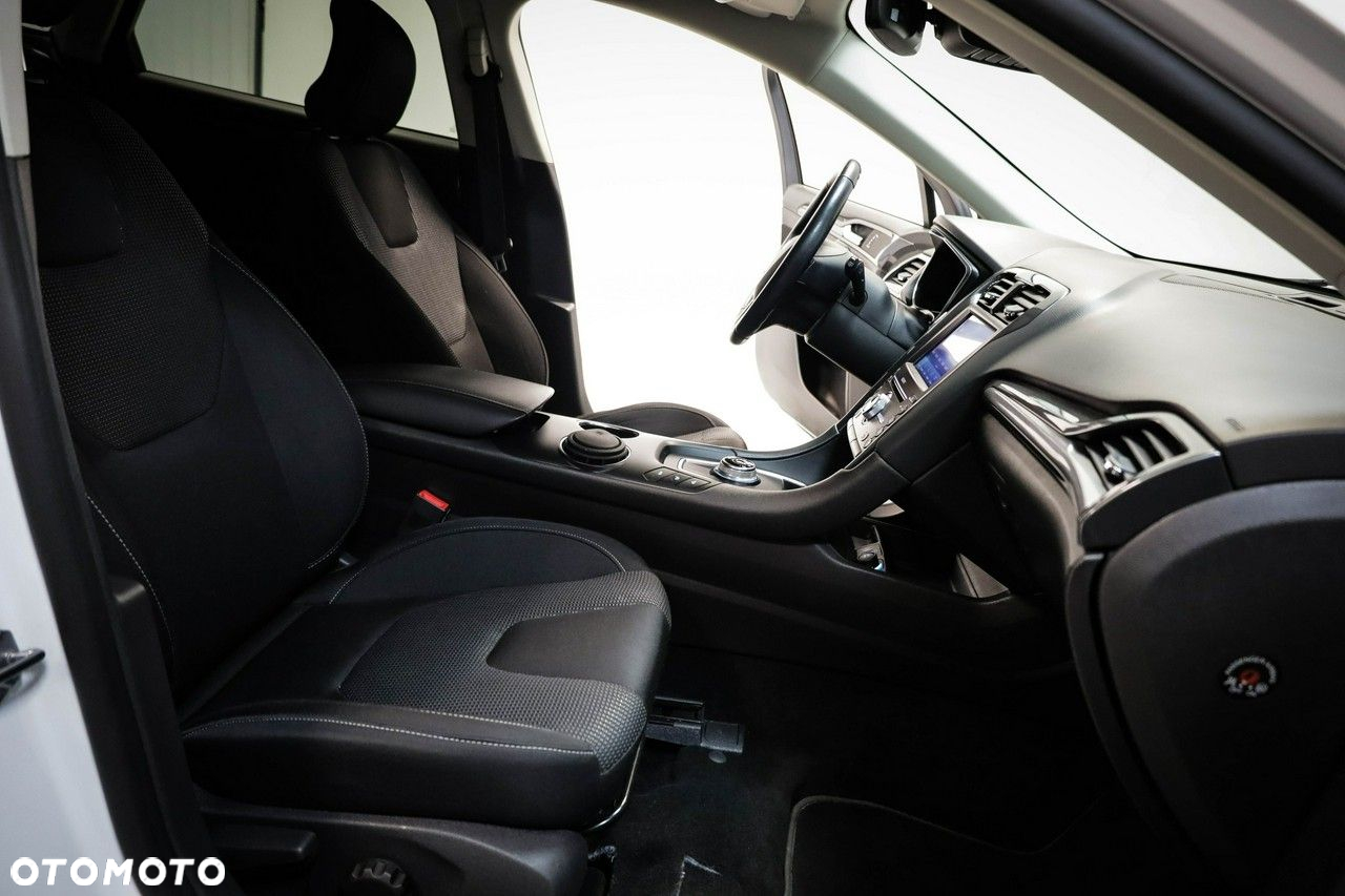Ford Mondeo - 18