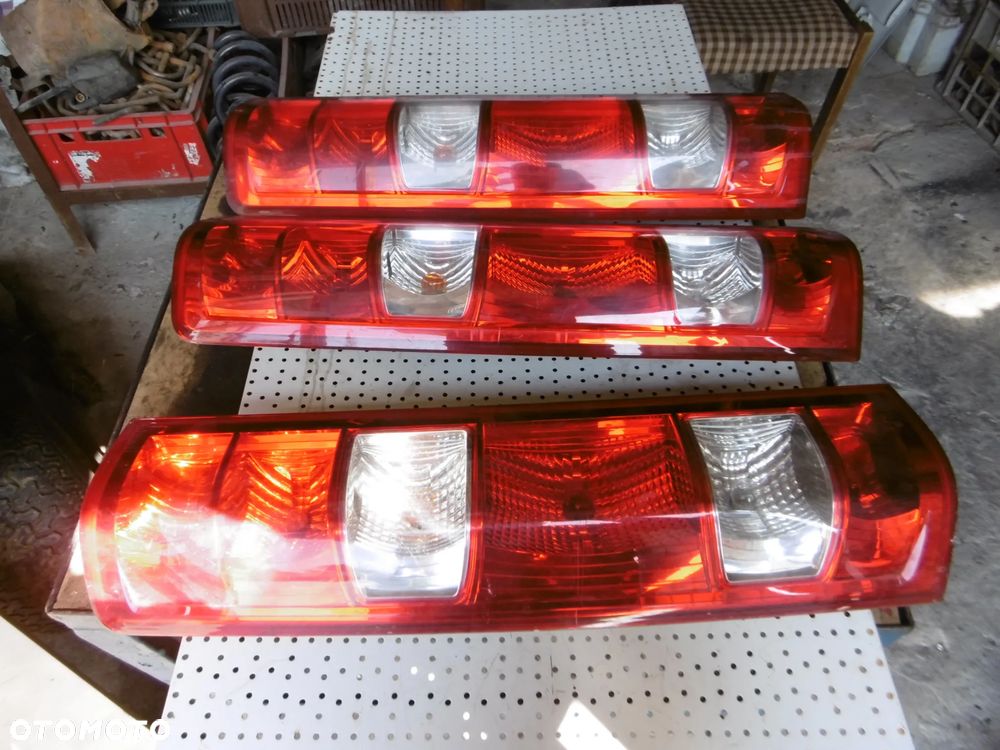 LAMPA TYLNA IVECO DAILY - 1