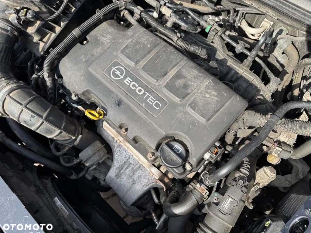 Opel Astra IV 1.4 T Sport - 7