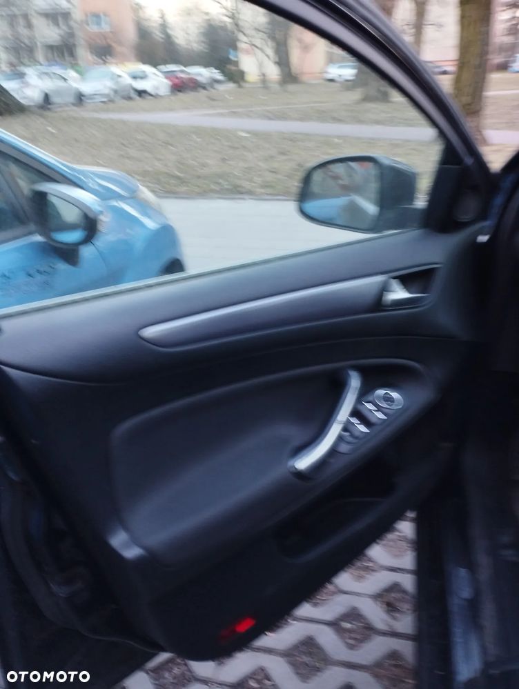 Ford Mondeo 1.6 T Titanium - 4