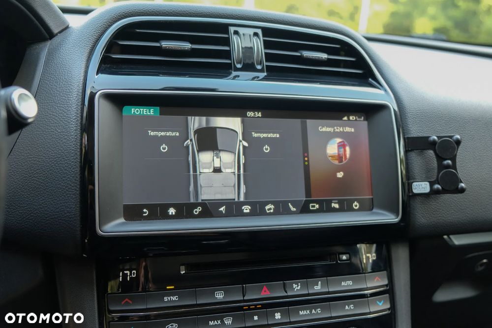 Jaguar F-Pace 2.0 i4D AWD Prestige - 18