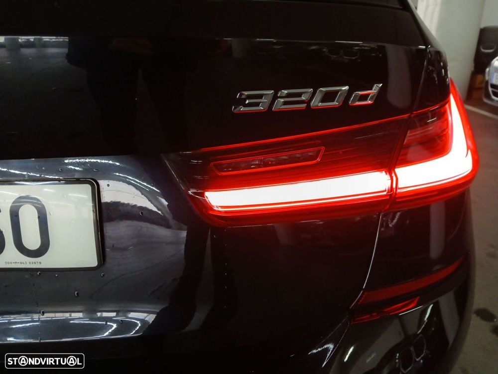 BMW 320 d Pack M Auto - 26