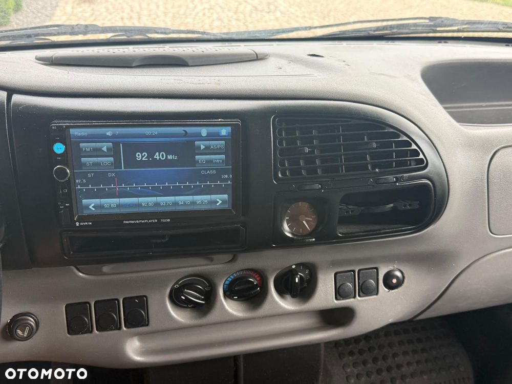 Ford Transit - 12