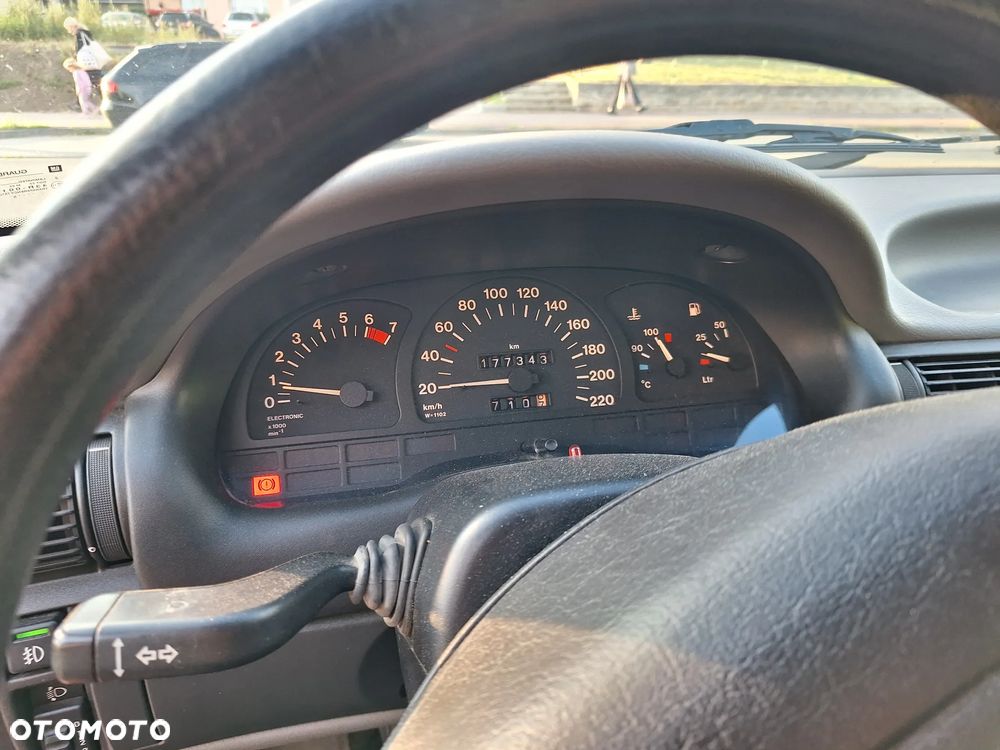 Opel Astra 1.4 GL - 7