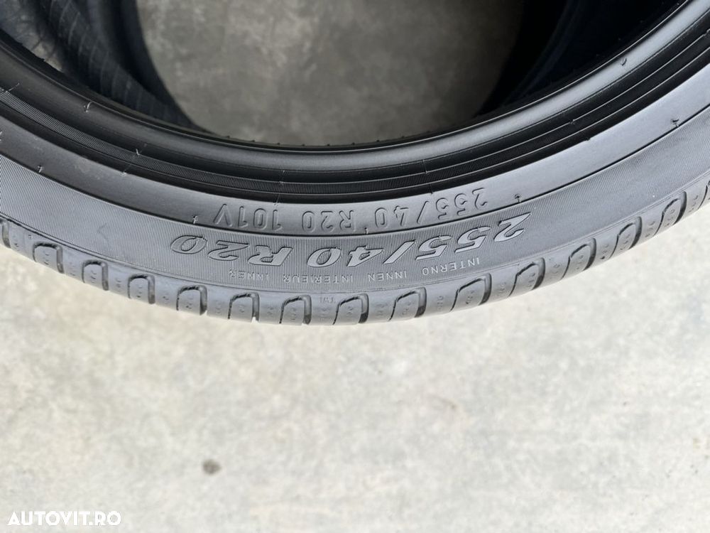 vând 2 anvelope 255/40/20 pirelli de vară ca noi - 4