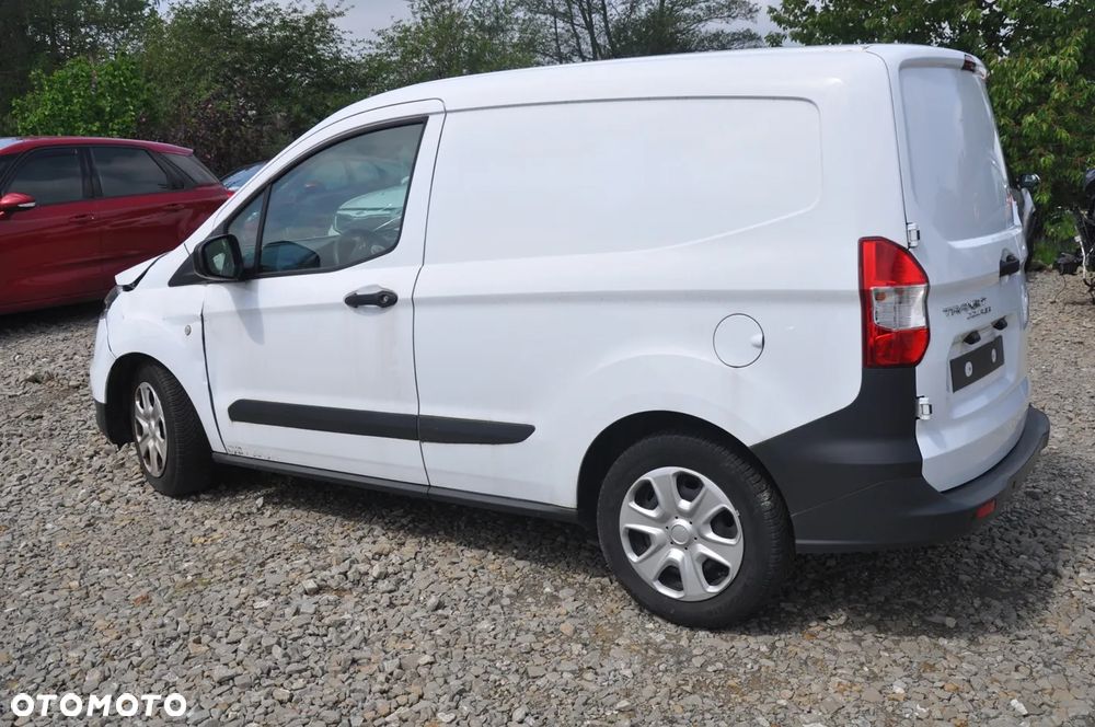 Ford transit-courier - 1