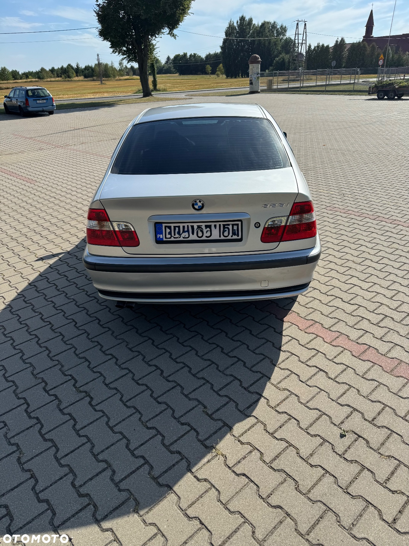 BMW Seria 3 323i - 9