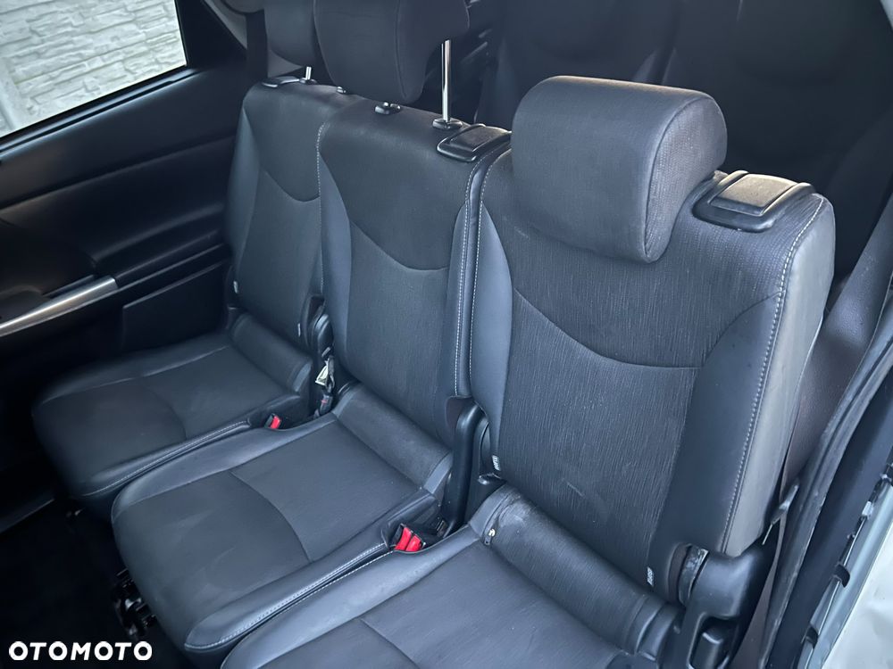 Toyota Prius+ (Hybrid) - 15