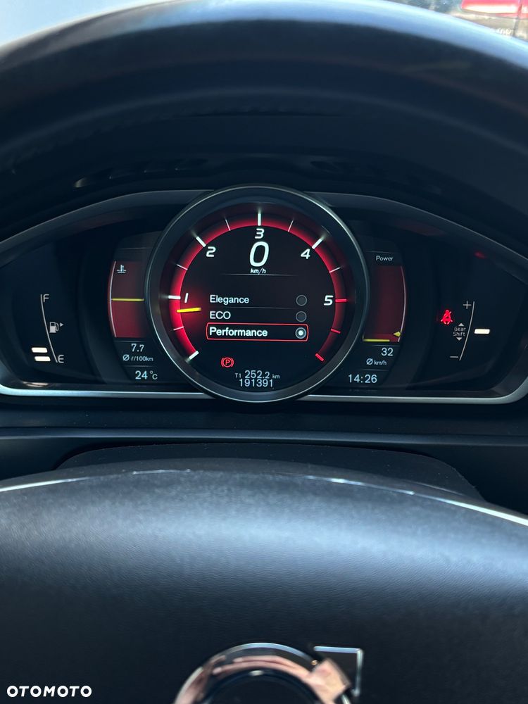 Volvo V40 - 36