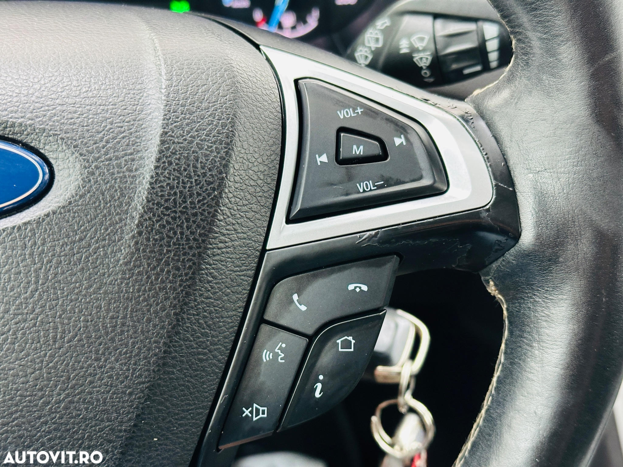 Ford Mondeo - 29
