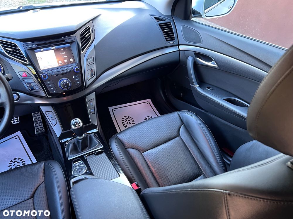 Hyundai i40 Kombi blue 1.7 CRDi Premium - 28