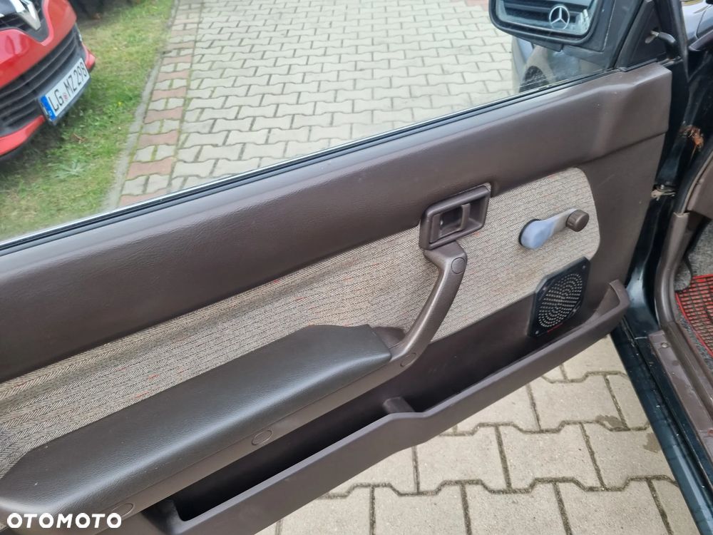 Nissan Sunny 1.6 SLX - 38