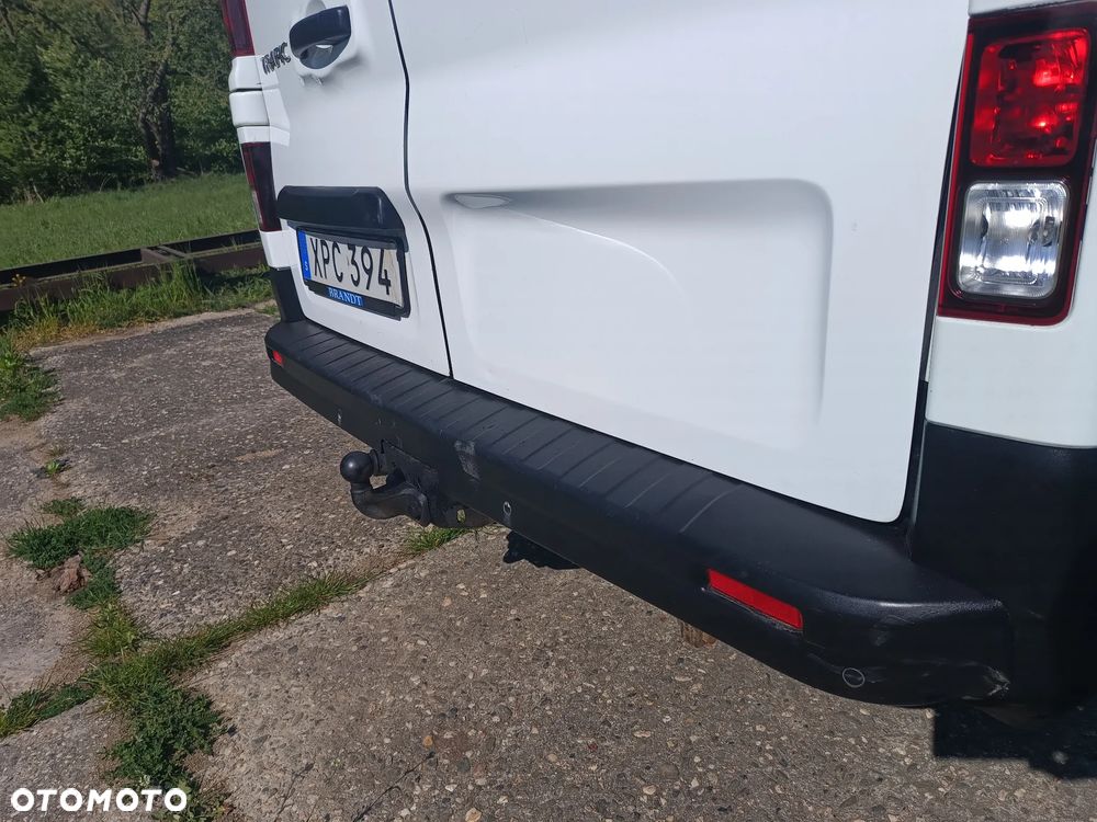 Renault Trafic L2H1 1.6 diesel 145kM 2018rok WEBASTO, CZUJNIKI PARKOWANIA, HAK, NIEWIELKI PRZEBIEG stan BDB, BEZWPADKOWY! - 22