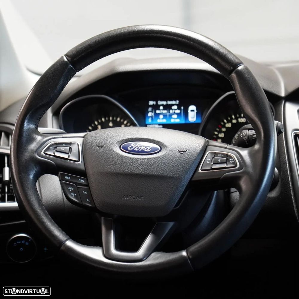 Ford Focus SW 1.0 EcoBoost Active - 9