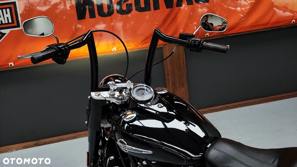 Harley-Davidson Softail Heritage Classic - 26