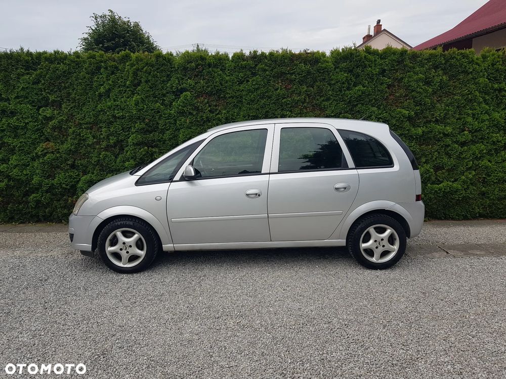 Opel Meriva - 8