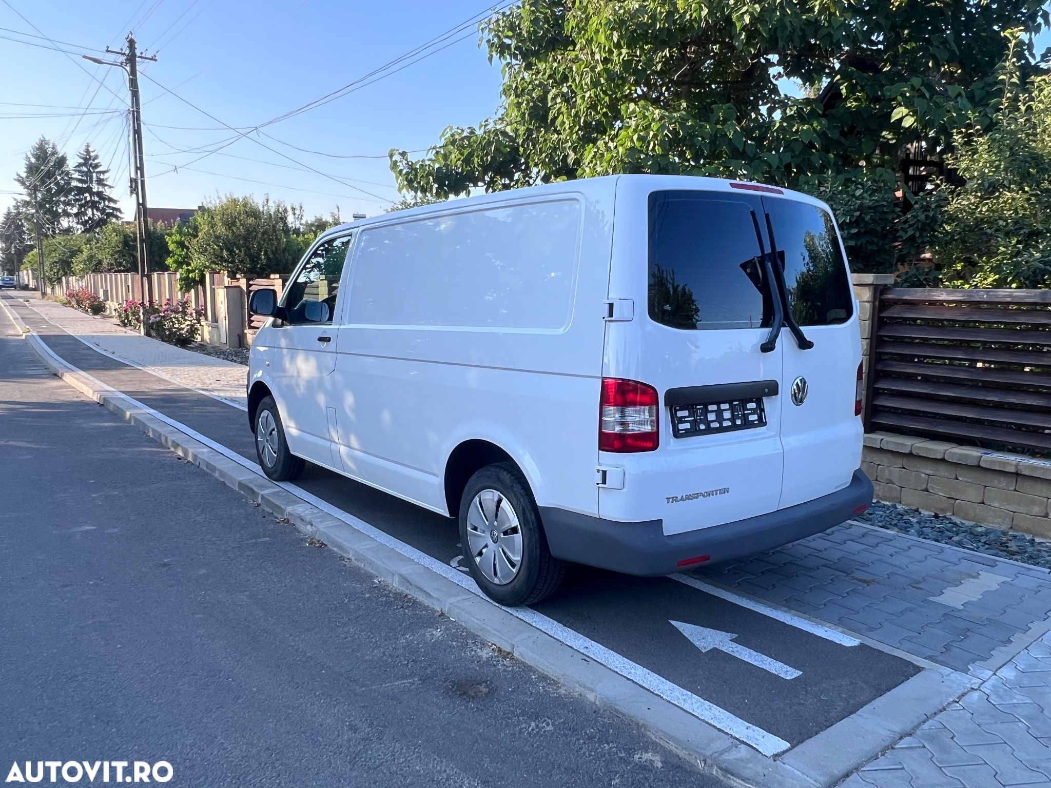 Volkswagen Transporter - 2